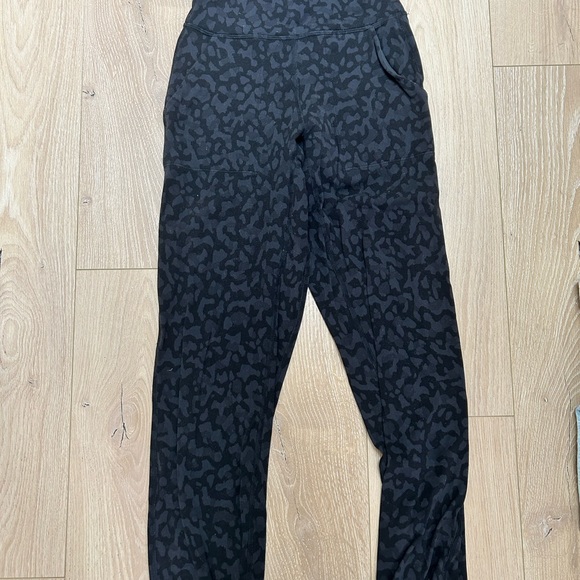 Lululemon align jogger size 2 formation camo deep coal multi - Picture 4 of 4